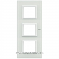 BT Axolute Белое стекло Рамка 2+2+2 мод прямоугольная вертикальная